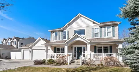 6069 N Madellaine Dr, Coeur D'alene, ID 83815