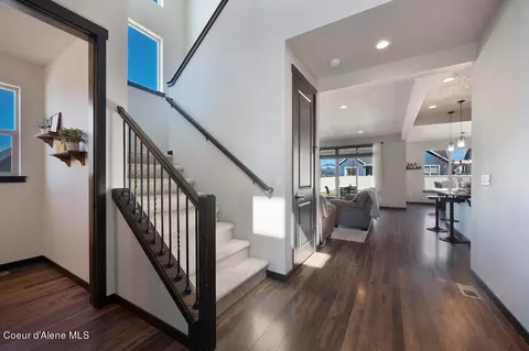 Entry Way - 3671 N Cyprus Fox Loop, Post Falls, ID 83854 photo 4 of 10