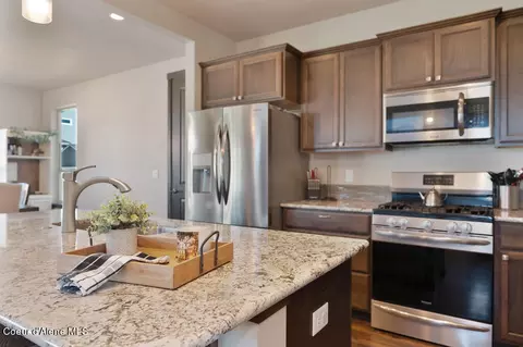 Kitchen - 3671 N Cyprus Fox Loop, Post Falls, ID 83854 photo 2 of 5