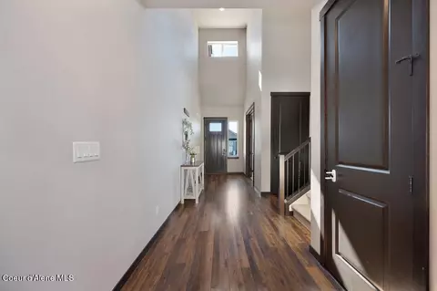 Entry Way - 3671 N Cyprus Fox Loop, Post Falls, ID 83854 photo 5 of 10