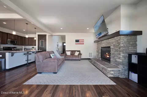 Living - 3671 N Cyprus Fox Loop, Post Falls, ID 83854 photo 5 of 6