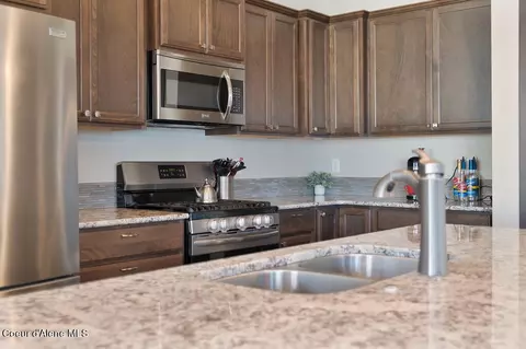 Kitchen - 3671 N Cyprus Fox Loop, Post Falls, ID 83854 photo 3 of 5