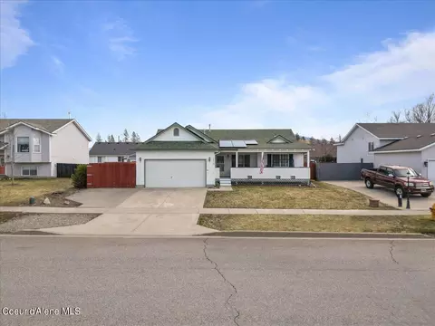 7516 N Winter View Dr, Coeur D'alene, ID 83815