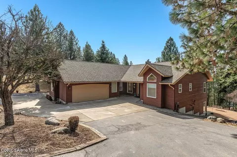 15140 E Sunset Shores Cir, Harrison, ID 83833