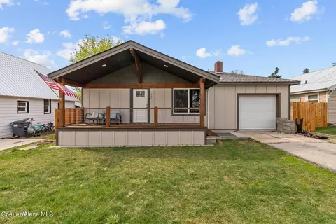 266 E Jackson Ave, Priest River, ID 83856