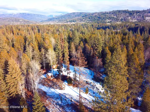 127 Chief Joseph Ln, Sandpoint, ID 83864
