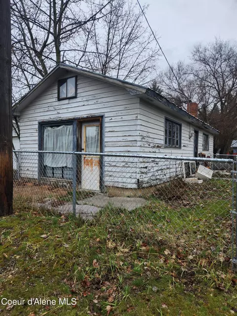 187 E Jackson Ave, Priest River, ID 83856 photo 3