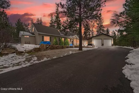 11608 N Bruss Rd, Rathdrum, ID 83858
