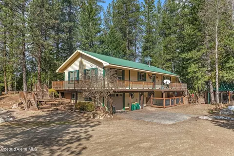 199 S Sagle Rd, Sagle, ID 83860