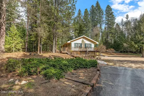 Exterior - 199 S Sagle Rd, Sagle, ID 83860 photo 2 of 13