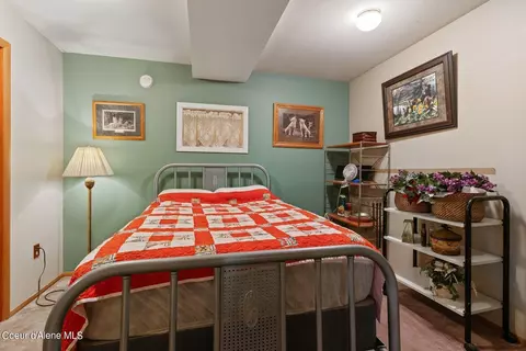 Bedroom - 199 S Sagle Rd, Sagle, ID 83860 photo 6 of 9