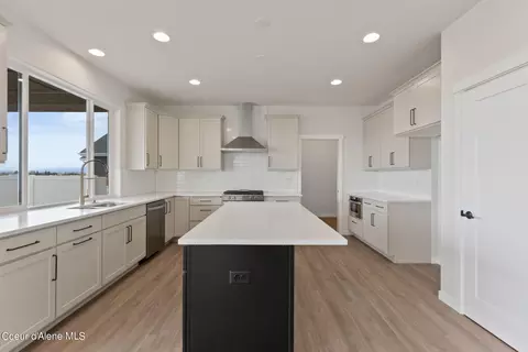 Kitchen - 1287 E Percival Ave, Post Falls, ID 83854 photo 2 of 7