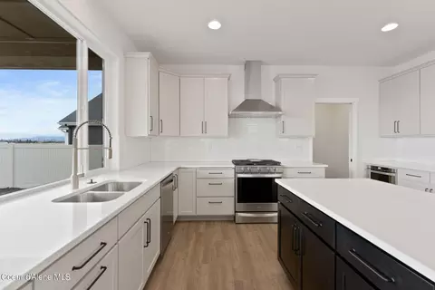 Kitchen - 1287 E Percival Ave, Post Falls, ID 83854 photo 4 of 7