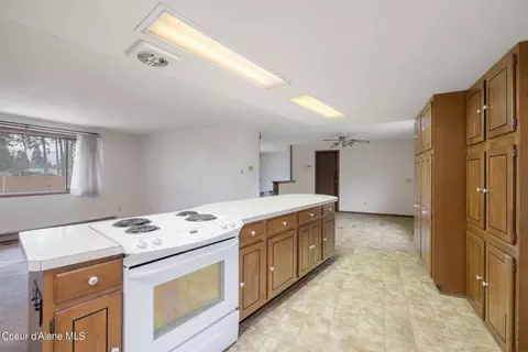 Kitchen - 503 E 21st Ave, Post Falls, ID 83854 photo 5 of 6