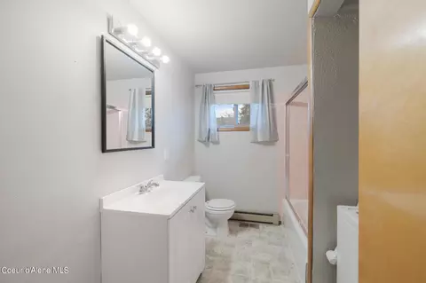 Bath - 503 E 21st Ave, Post Falls, ID 83854 photo 1 of 2
