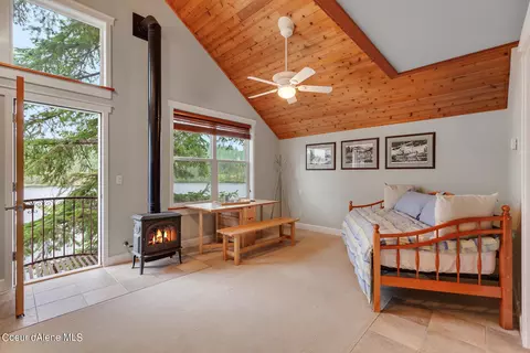 Bedroom - 6298 S Panorama View Dr, Harrison, ID 83833 photo 1 of 10