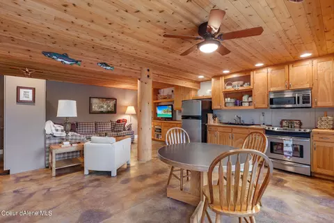Dining - 6298 S Panorama View Dr, Harrison, ID 83833 photo 4 of 5