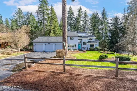 9759 N Circle Dr, Hayden, ID 83835