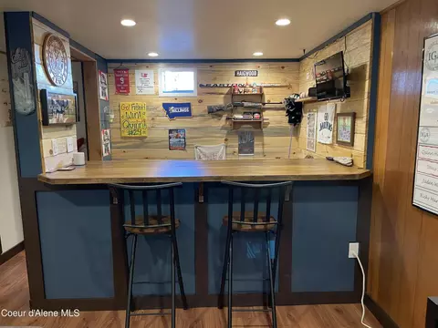 Kitchen - 515 W Riverside Ave, Kellogg, ID 83837 photo 4 of 4