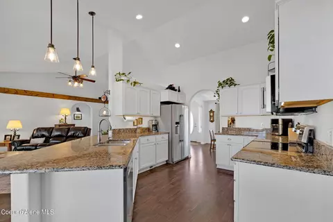 Kitchen - 1237 W Grange Ave, Post Falls, ID 83854 photo 6 of 6