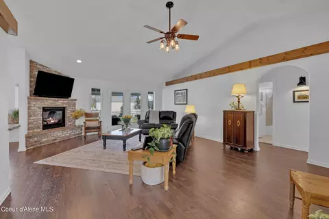 Living - 1237 W Grange Ave, Post Falls, ID 83854 photo 3 of 7