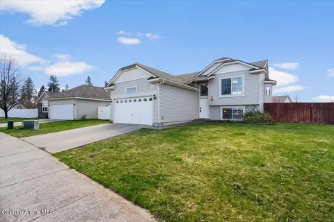 7215 N Joanna Dr, Coeur D'alene, ID 83815