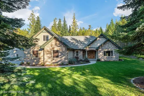 11936 N Blue Jay Ct, Hayden, ID 83835
