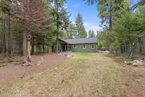 Exterior - 18277 W Spuler Ln, Hauser, ID 83854 photo 6 of 10