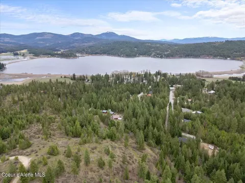 View/Area - 18277 W Spuler Ln, Hauser, ID 83854 photo 4 of 11