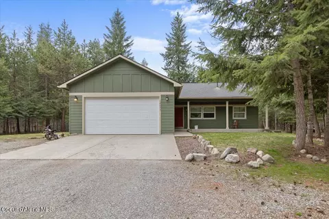 18277 W Spuler Ln, Hauser, ID 83854