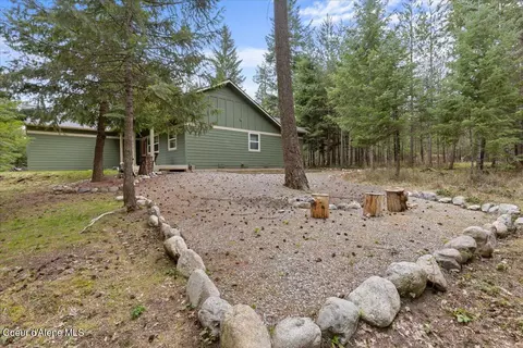 Exterior - 18277 W Spuler Ln, Hauser, ID 83854 photo 8 of 10