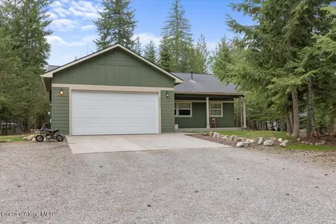 Exterior - 18277 W Spuler Ln, Hauser, ID 83854 photo 2 of 10