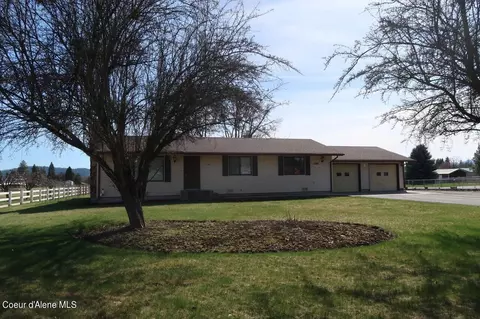 1380 E Deerhaven Ave, Dalton Gardens, ID 83815