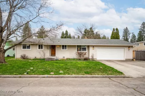 2811 W Fairway Pl, Coeur D'alene, ID 83814