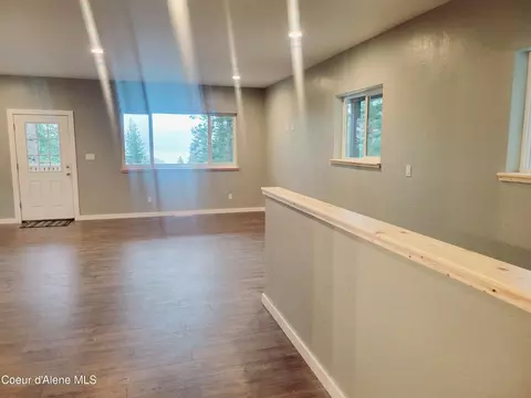 Entry Way - 255 Baylen View Dr, Sagle, ID 83860 photo 1 of 3