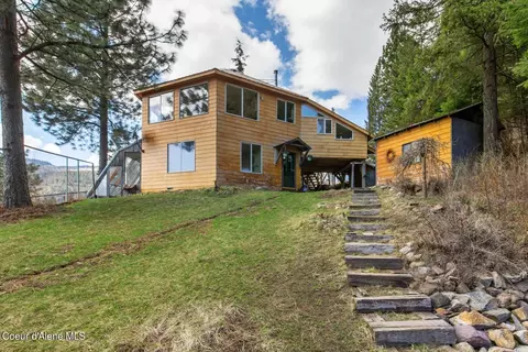 2961 Upper Pack River Rd, Sandpoint, ID 83864
