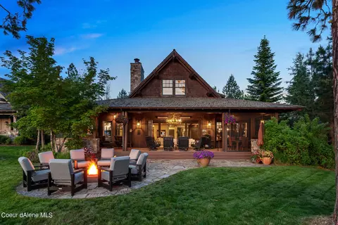 7293 S Gozzer Rd, Harrison, ID 83833
