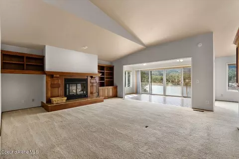 Living - 204 E 1st Ave # E-18, Post Falls, ID 83854 photo 1 of 2