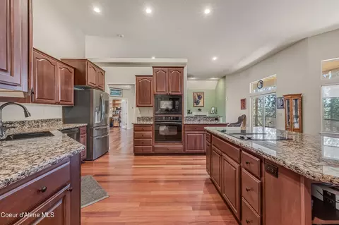 Kitchen - 622 N Coles Loop, Post Falls, ID 83854 photo 4 of 4