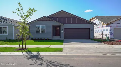 6004 W Dayton Ave, Rathdrum, ID 83858