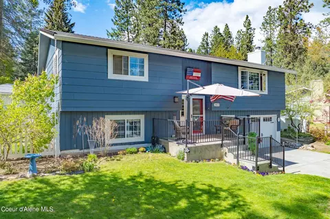 5412 N Pinegrove Dr, Coeur D'alene, ID 83815