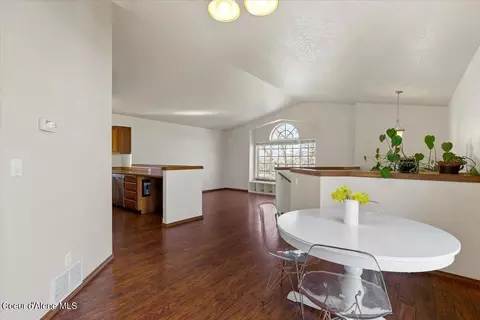 Dining - 3473 E White Sands Ln, Post Falls, ID 83854 photo 2 of 2
