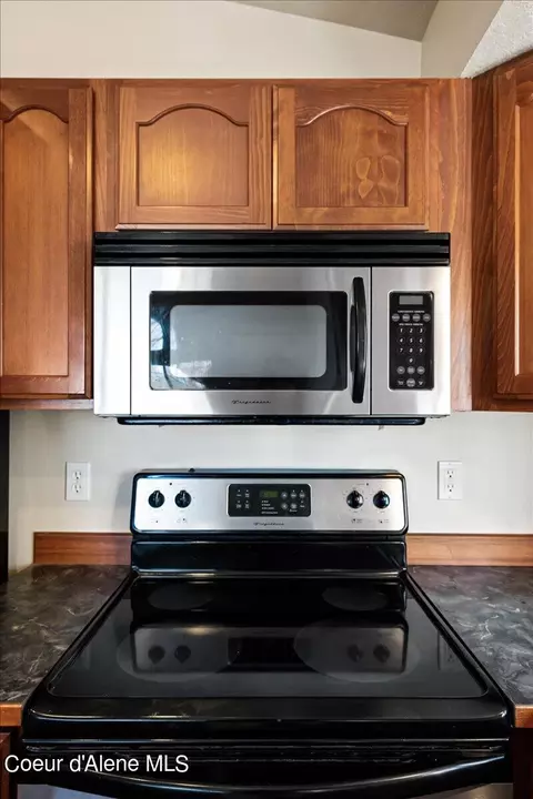 Kitchen - 3473 E White Sands Ln, Post Falls, ID 83854 photo 4 of 4