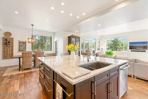 Kitchen - 5468 E Marina Ct, Post Falls, ID 83854 photo 5 of 6