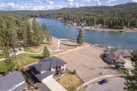 View/Area - 5468 E Marina Ct, Post Falls, ID 83854 photo 5 of 12