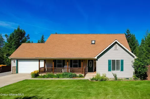 31571 N 10th Ave, Spirit Lake, ID 83869