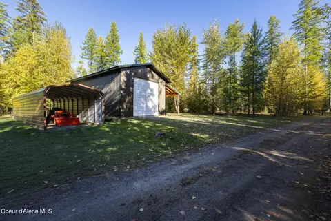 Exterior - 1989 Pleasant Valley Loop, Naples, ID 83847 photo 7 of 14