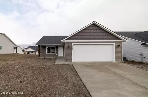6387 W Bowmore Ln, Rathdrum, ID 83858