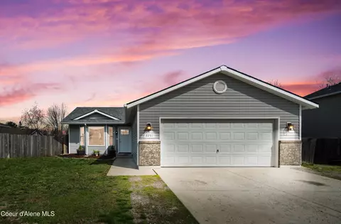 2251 Tumbleweed Cir, Hayden, ID 83835