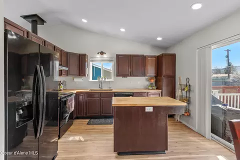 Kitchen - 1516 E 2nd Ave, Post Falls, ID 83854 photo 1 of 3